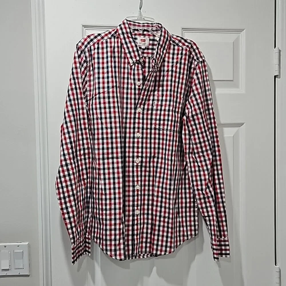 Levis Button Down